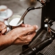 La Pavoni New Cellini Classic Sort LPSCCB01EU Espressomaskine Inkl. Eureka Mignon Libra Chrome/Mat Sort Espressokværn