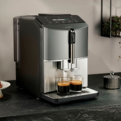 Siemens TF305E04 EQ300 Espressomaskine Inkl. Plejepakke Espresso Care & 1,5kg Rigtig Kaffe Hele Kaffebønner