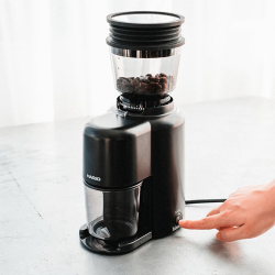 Hario V60 Elektrisk Kaffekværn m. Blow Up System