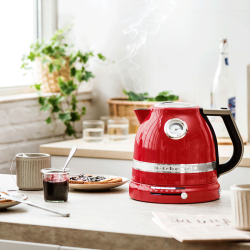 KitchenAid 5KEK1522EER Artisan Vattenkokare 1,5 L Röd